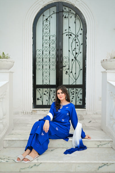 Selena - Embroidered Dress