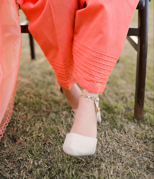 Hania - Farshi Shalwar Suit