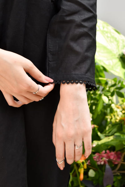 Black Monochrome 2PC