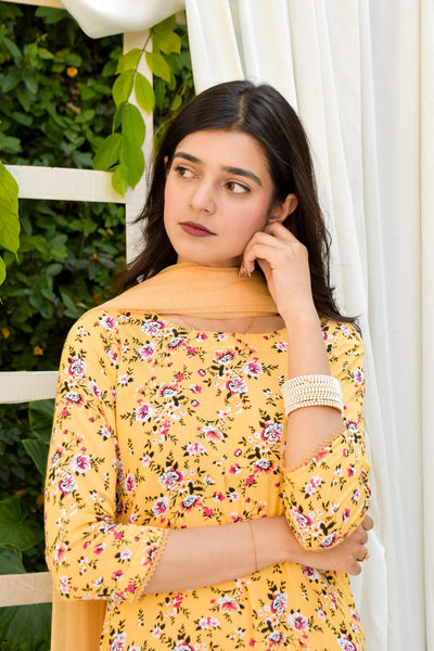 Bumblebee, Printed Gharara Set