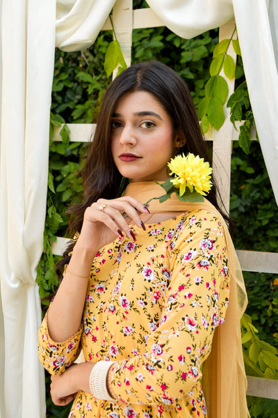 Bumblebee, Printed Gharara Set