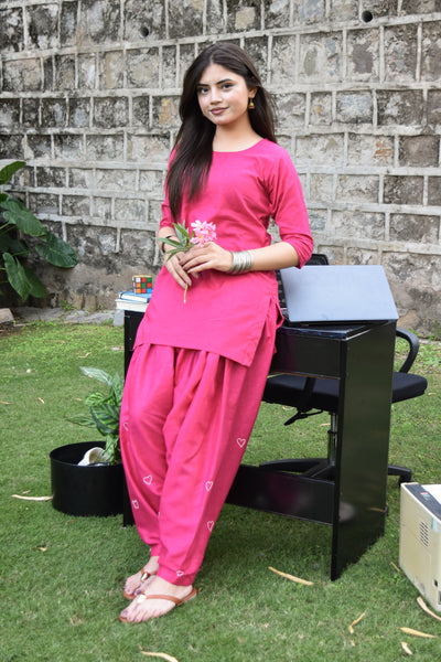 Amo fuchsia pink linen kurta with heart embroidered shalwar, 2-piece set by Rang Barsay