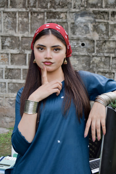 Doodle teal linen kurta shalwar with white star embroidery and lace sleeves by Rang Barsay - view 2