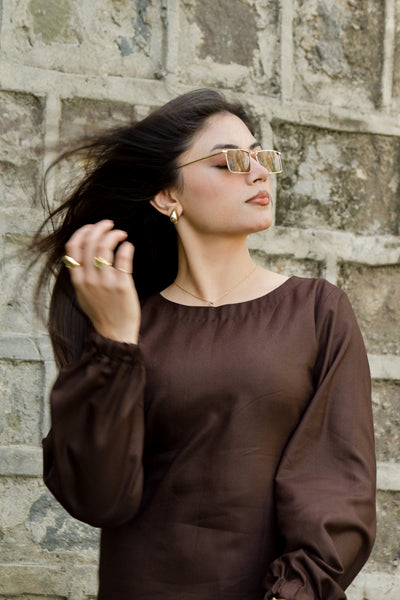 Koa chocolate brown linen co-ord set with balloon sleeves and wide-leg trousers by Rang Barsay - view 6